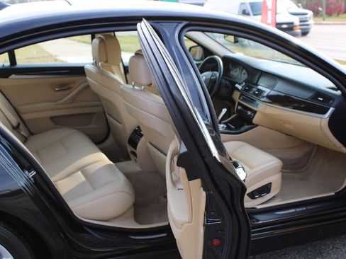 Used 2011 BMW 535i Sedan image 38