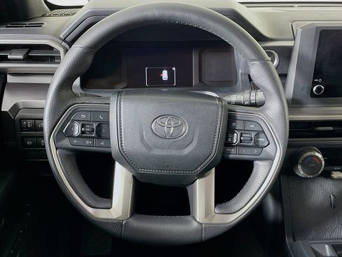 Used 2025 Toyota 4Runner SR5 image 18
