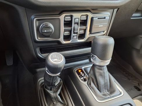 New 2026 Jeep Gladiator Sport AWD/4WD image 22