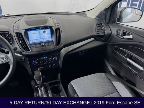 Certified 2019 Ford Escape SE image 28