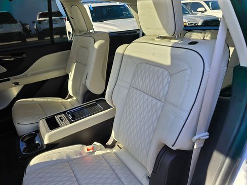 Used 2023 Lincoln Aviator Black Label w/ Dynamic Handling Package image 51