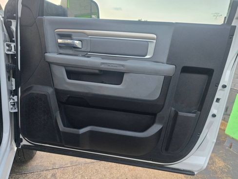 Used 2016 RAM 1500 Lone Star RWD image 16