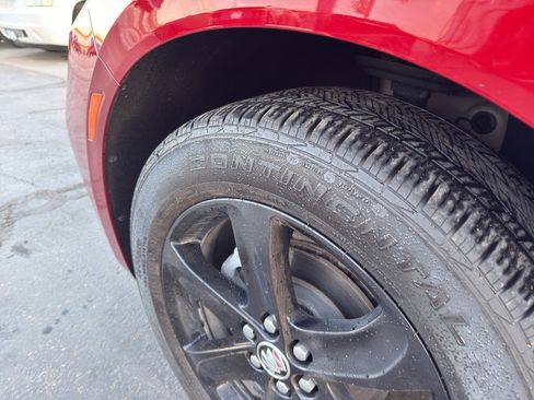 Used 2024 Buick Enclave Essence w/ Sport Touring Edition image 9