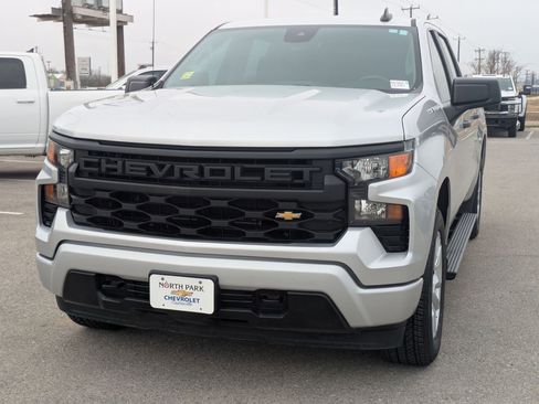 Used 2022 Chevrolet Silverado 1500 Custom image 7