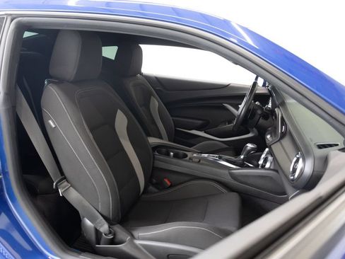 Used 2022 Chevrolet Camaro SS RWD image 19