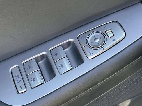 Used 2024 Hyundai Palisade SEL w/ Premium Package FWD image 18
