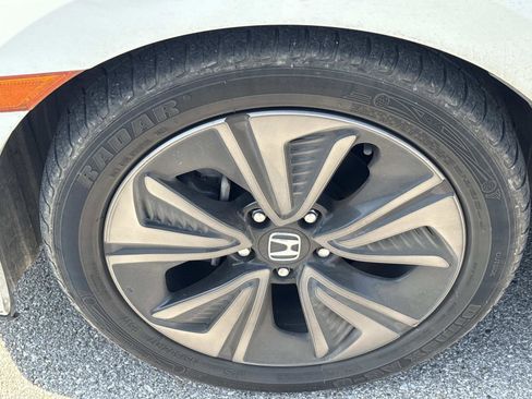 Used 2018 Honda Civic EX image 11