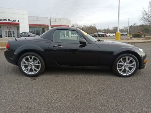 Used 2015 MAZDA MX-5 Miata Grand Touring w/ Premium Package image 2