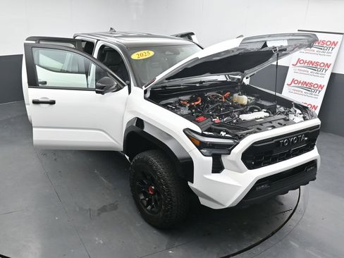 Used 2025 Toyota Tacoma TRD Pro image 39