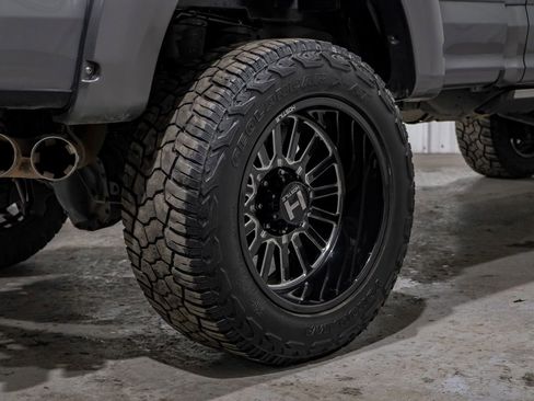 Used 2022 Ford F350 Limited image 63