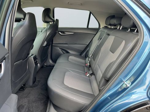 Certified 2023 Kia Niro Wind FWD image 13