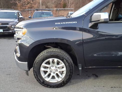 Used 2024 Chevrolet Silverado 1500 LT image 7