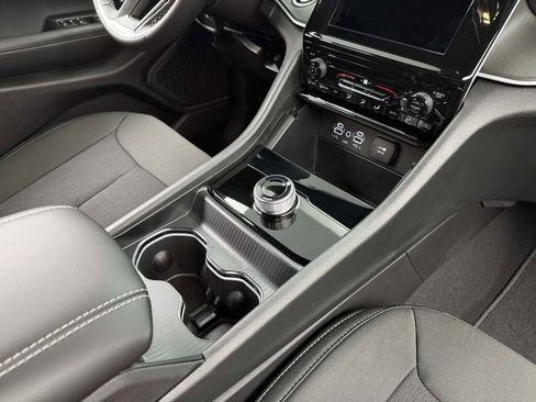 New 2025 Jeep Grand Cherokee Laredo image 25