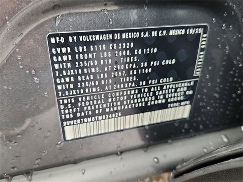 New 2026 Volkswagen Tiguan SE image 10