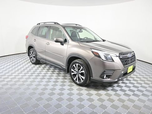 Used 2023 Subaru Forester Limited image 9