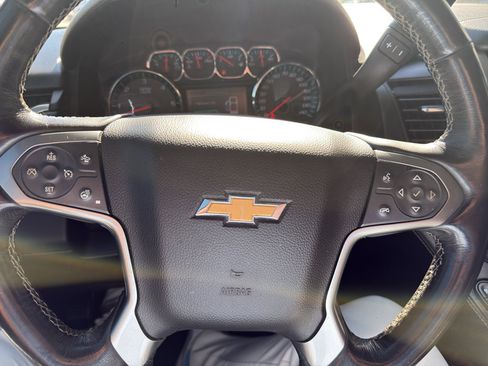 Used 2018 Chevrolet Suburban Premier AWD/4WD image 16