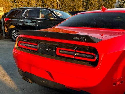 Used 2016 Dodge Challenger SRT Hellcat RWD image 29