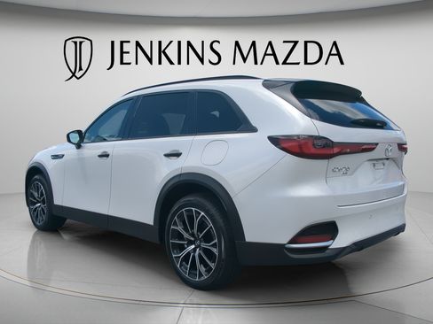 Certified 2025 MAZDA CX-70 Plug-In Hybrid w/ Premium Pkg AWD/4WD image 5