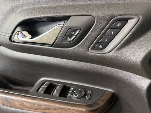 Used 2023 GMC Acadia Denali w/ Black Diamond Edition image 20