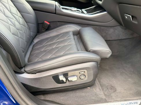 Used 2025 BMW X5 M60i image 23