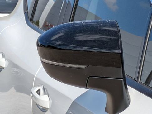 New 2025 Nissan Murano SL image 12