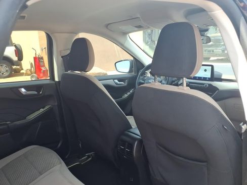 Used 2021 Ford Escape SE FWD image 13