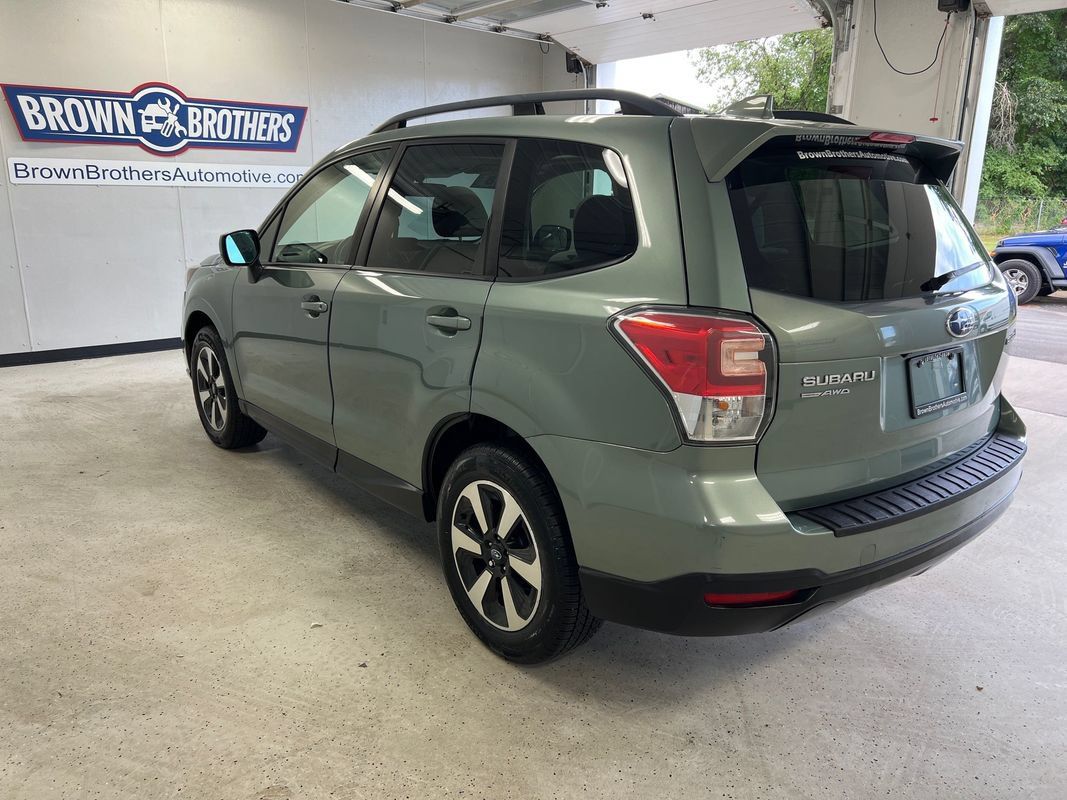 Used 2018 Subaru Forester 2.5i Premium w/ All-Weather Package AWD/4WD image 2