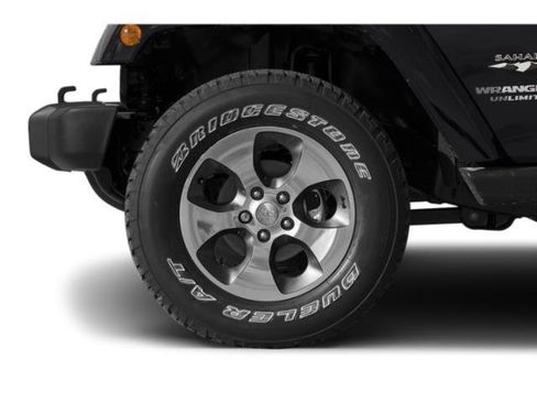 Used 2018 Jeep Wrangler Unlimited Sahara AWD/4WD image 14