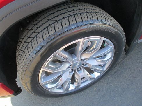 Used 2024 GMC Sierra 1500 Denali image 12