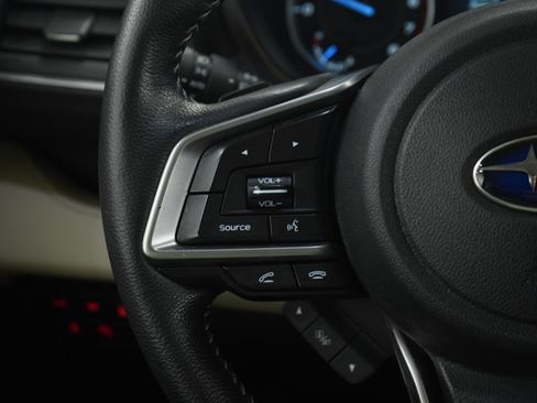 Used 2021 Subaru Ascent Limited w/ Technology Package image 28