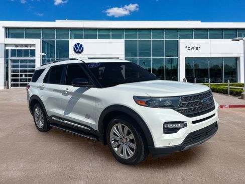 Used 2024 Ford Explorer King Ranch w/ Technology Package AWD/4WD image 3