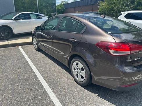 Used 2018 Kia Forte LX FWD image 7