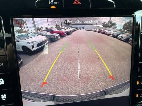 Used 2025 RAM 1500 Laramie image 30