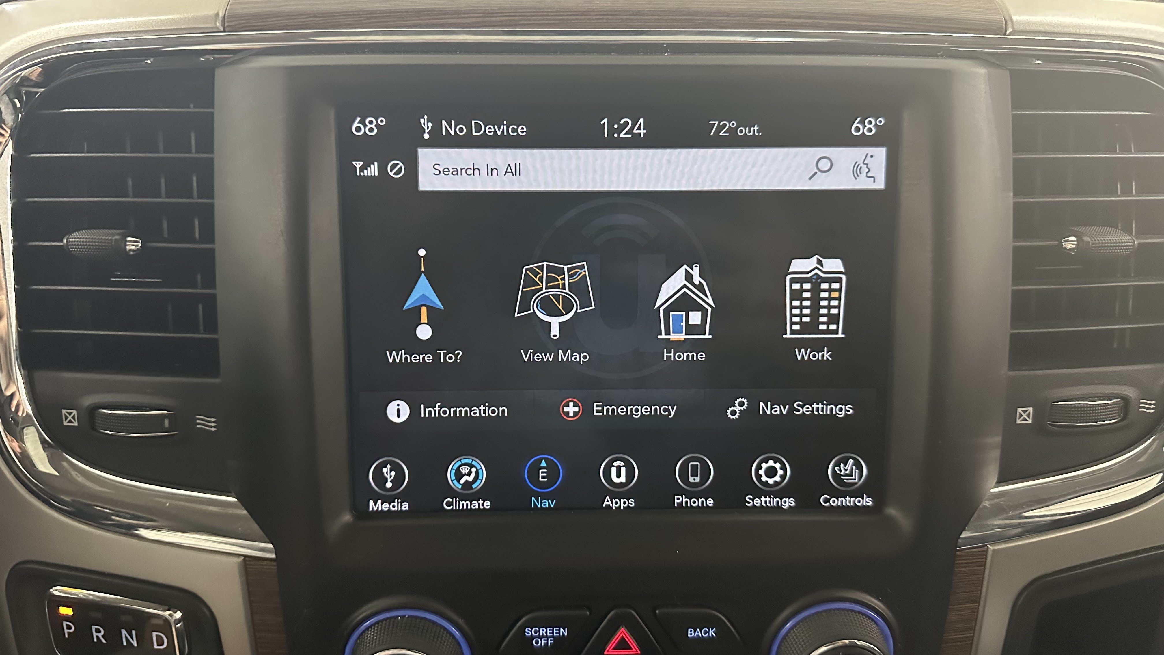 Used 2018 RAM 1500 Laramie w/ Convenience Group AWD/4WD image 24