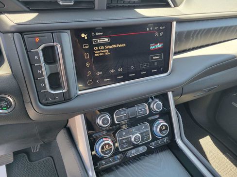 Used 2024 GMC Yukon XL Denali AWD/4WD image 36