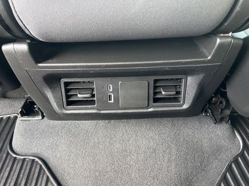 Used 2024 Chevrolet Silverado 2500 Custom w/ Custom Value Package image 19