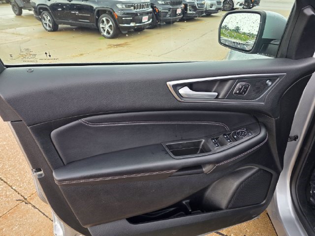 Used 2024 Ford Edge Titanium AWD/4WD image 20