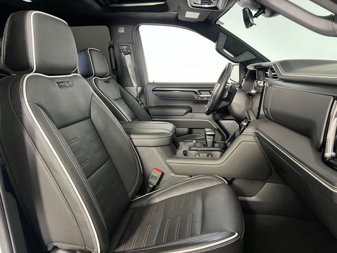 Used 2025 GMC Sierra 1500 AT4X image 30