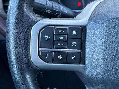 Used 2024 Ford Expedition Limited image 30