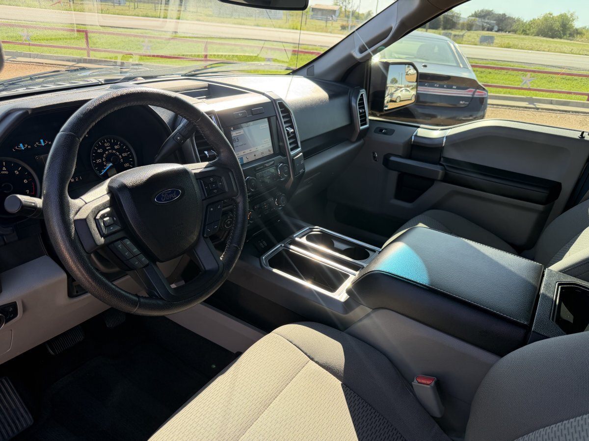 Used 2016 Ford F150 XLT w/ Equipment Group 302A Luxury RWD image 19