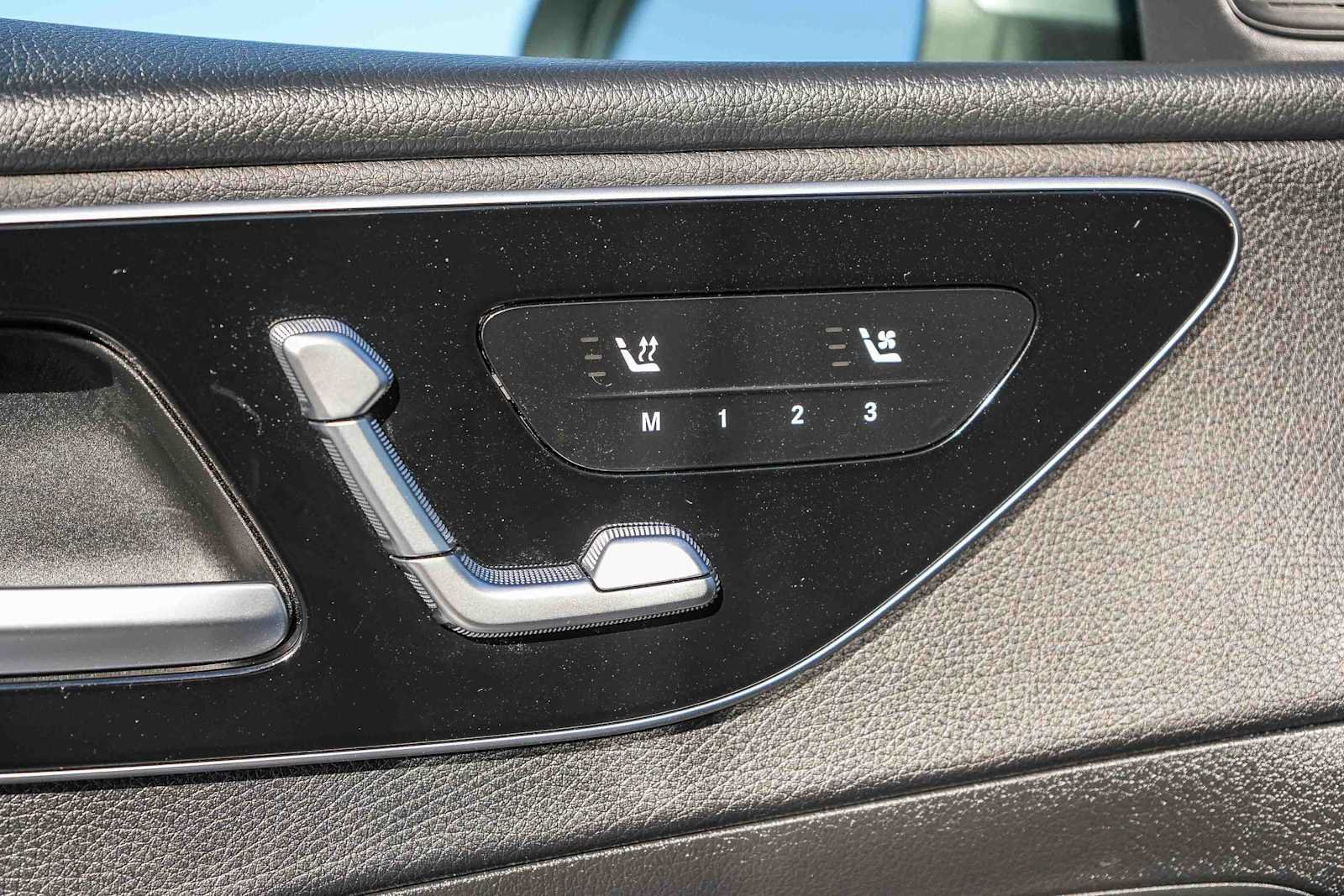 Used 2024 Mercedes-Benz C 300 4MATIC Sedan image 20