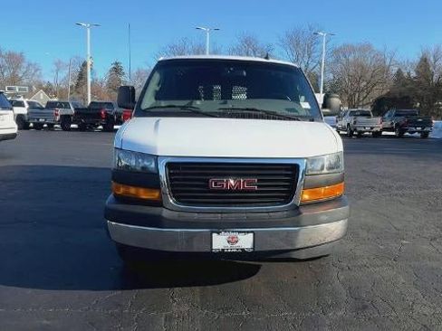 Certified 2023 GMC Savana 2500 Base w/ Driver Convenience Package image 3