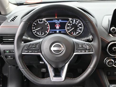 Used 2025 Nissan Sentra SR w/ SR Premium Package image 26