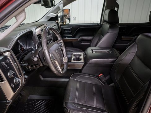 Used 2017 GMC Sierra 2500 Denali AWD/4WD image 10