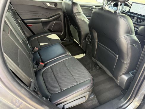 Used 2024 Ford Escape ST-Line w/ Tech Pack #1 AWD/4WD image 22