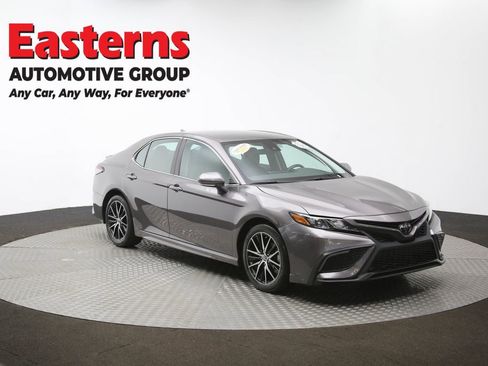 Used 2024 Toyota Camry SE image 49