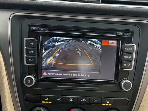 Used 2015 Volkswagen Passat 1.8T Limited Edition FWD image 18