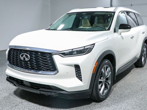 Used 2023 INFINITI QX60 Luxe w/ Performance Audio Package AWD/4WD image 35