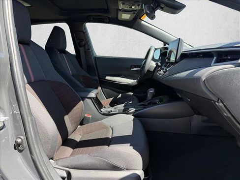 Used 2024 Toyota Corolla SE w/ SE Package FWD image 21
