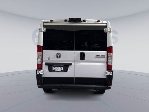 Used 2025 RAM ProMaster 2500 w/ U-Haul Equipment Group FWD image 5